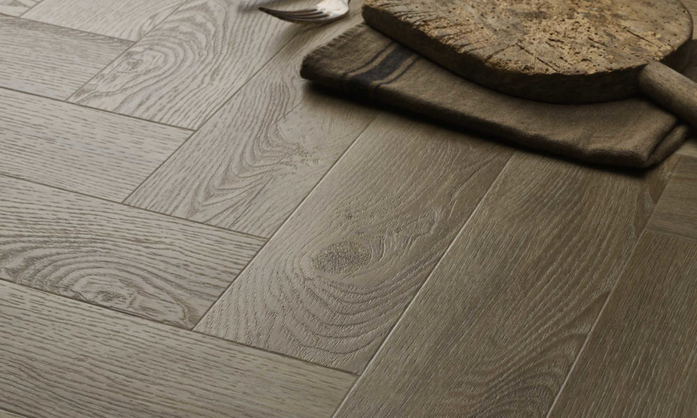 TH05 WEATHERED OAK